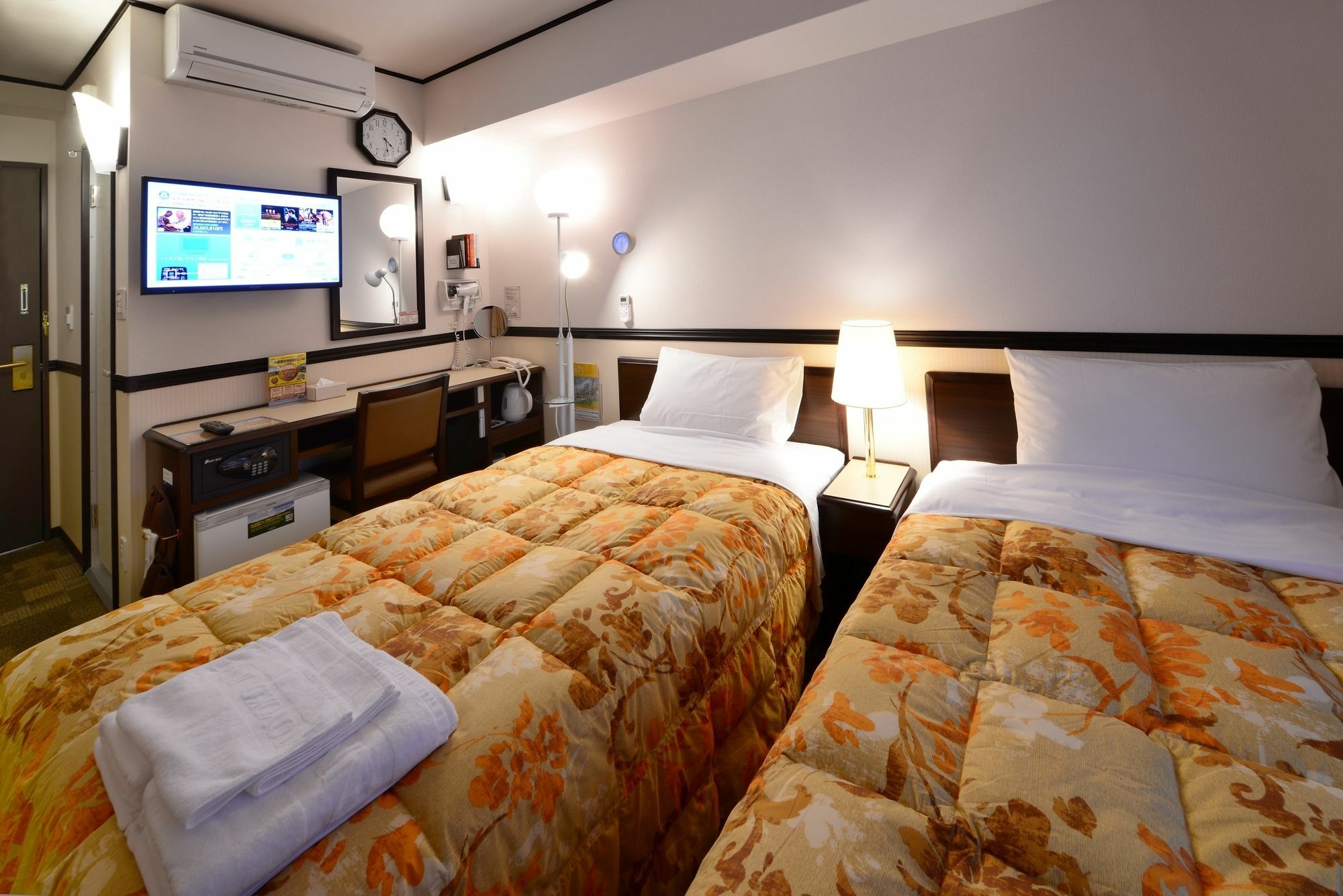Toyoko Inn Kanda Akihabara Tokyo Exterior photo